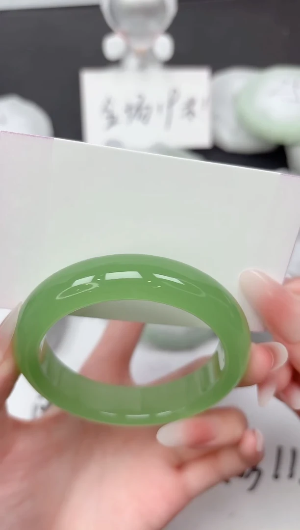 未镶嵌手镯石英质玉242-60.2