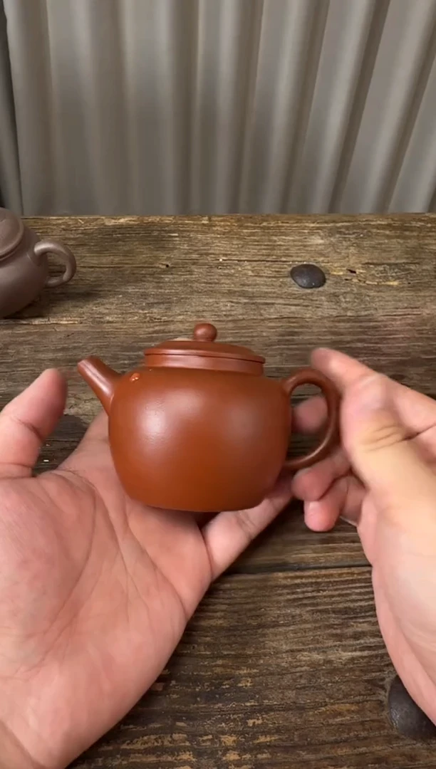 茶壶紫砂朱泥薄胎平盖巨轮180CC 周发祥