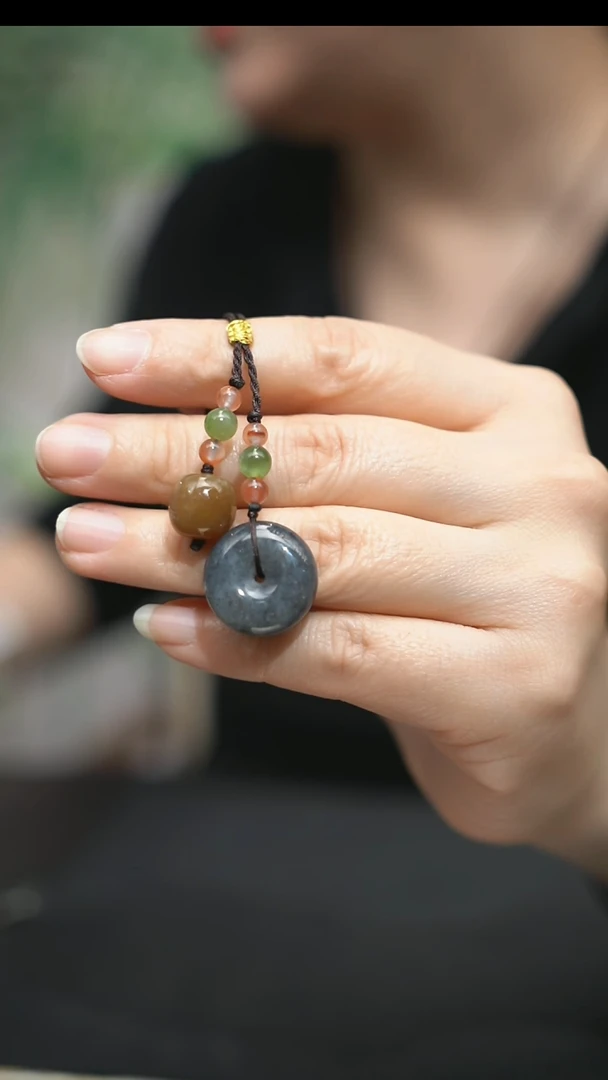 颈饰未镶嵌和田玉包挂