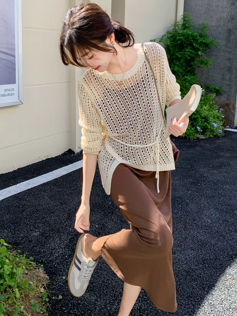 时尚套装裙女2025早春新款慵懒风收腰镂空针织衫吊带裙气质三件套
