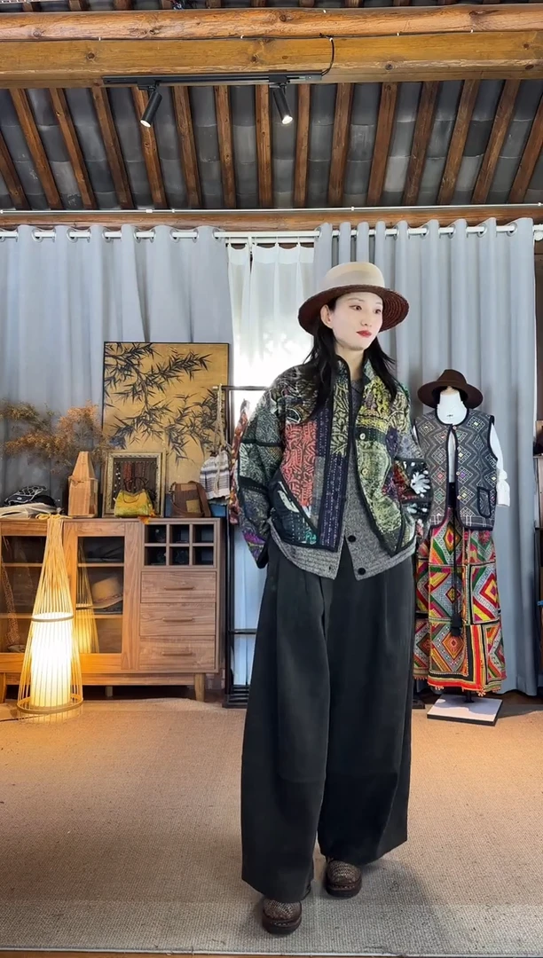 设计师款黑色丝质拼接外套