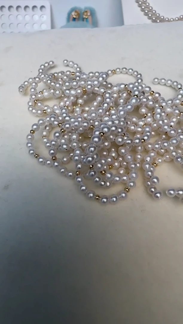 戒指18K金镶嵌淡水珍珠发其一