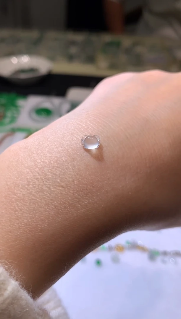 未镶嵌定制翡翠螃蟹