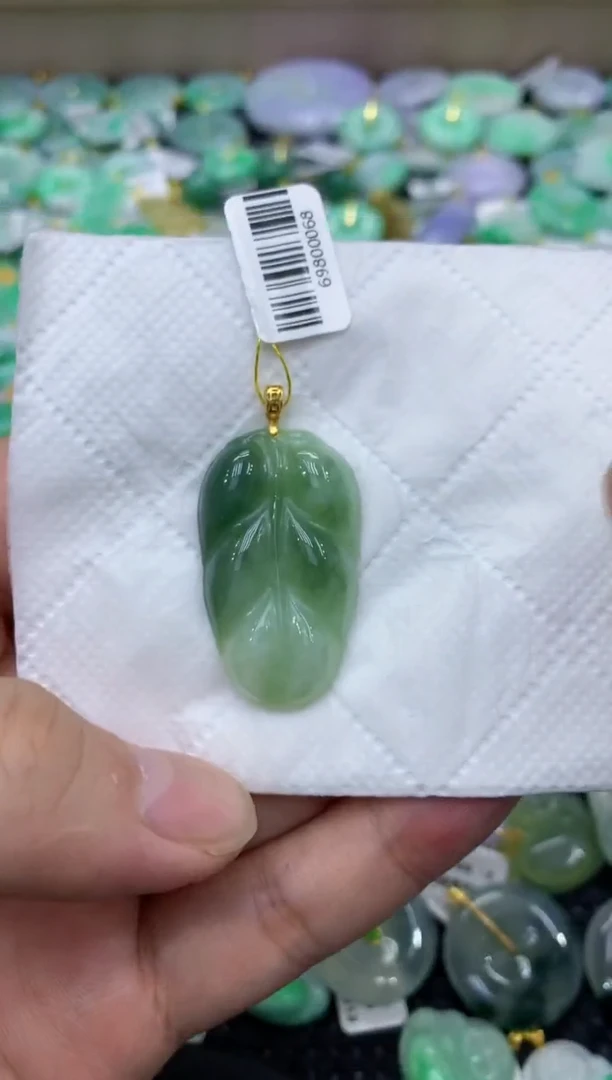 颈饰未镶嵌翡翠天然缅甸翡翠A货