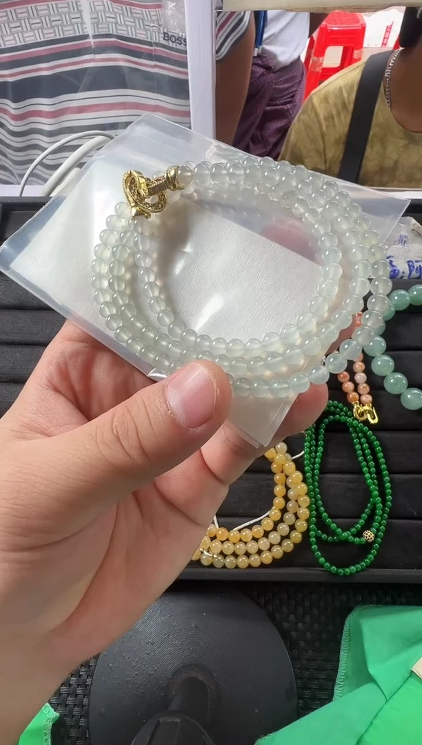 定制翡翠未镶嵌缅甸天然翡翠A货