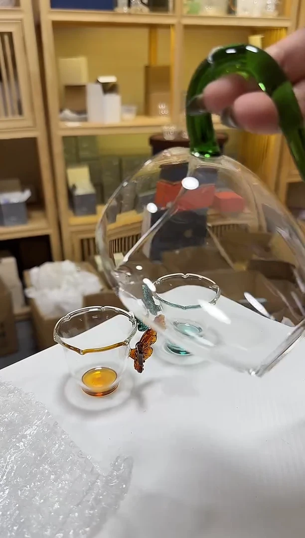 湖绿大怡然公道杯