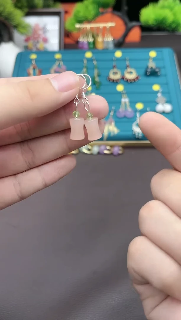 【闪购商品】玛瑙/玉髓耳钉银S925镶嵌23600