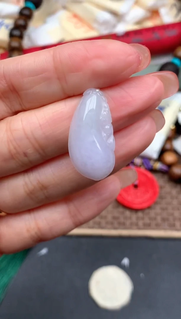 未镶嵌挂件翡翠1