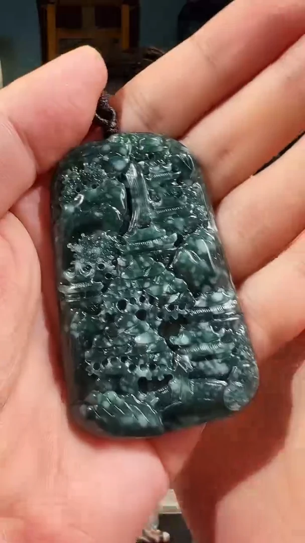 翡翠未镶嵌颈饰缅甸a货牌子