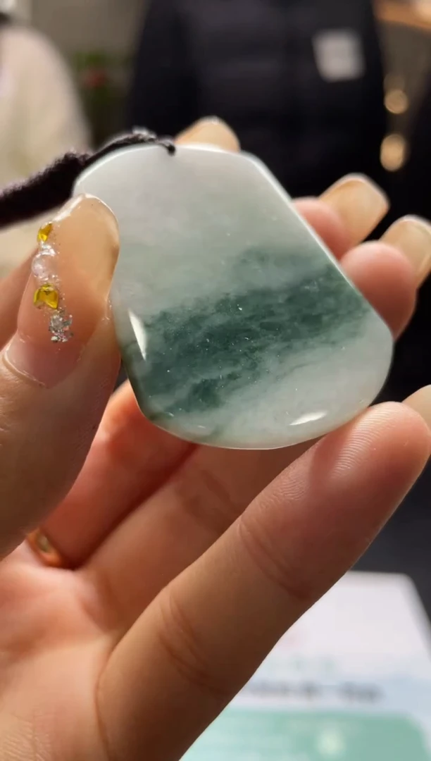 翡翠未镶嵌颈饰翡翠未镶嵌B1689