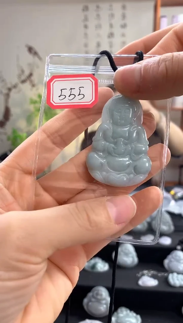 【闪购商品】翡翠颈饰未镶嵌观音555