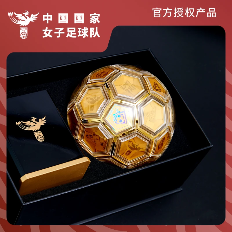 女子足球队-幸运金球