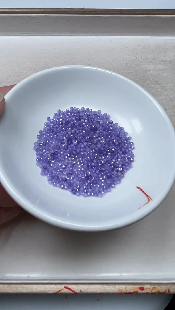 散珠天然锆石未镶嵌B2119 紫锆石2mm100个9.9元