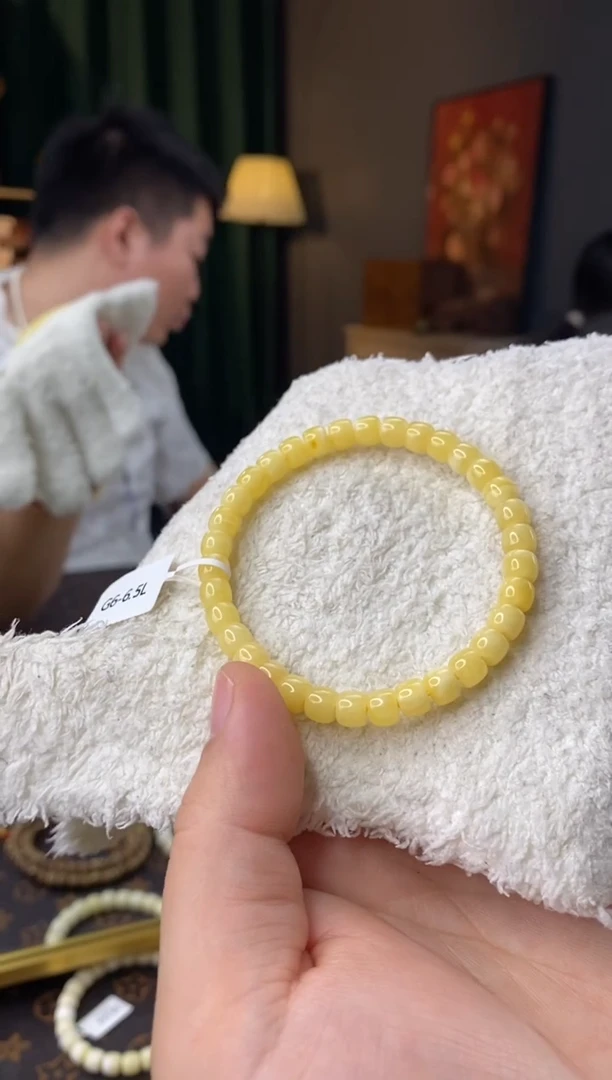 【闪购商品】蜜蜡手串未镶嵌6.2mm老型