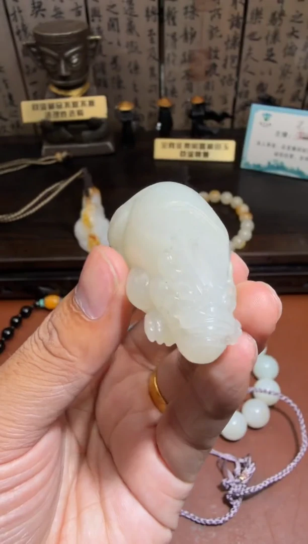 未镶嵌和田玉挂件和田玉