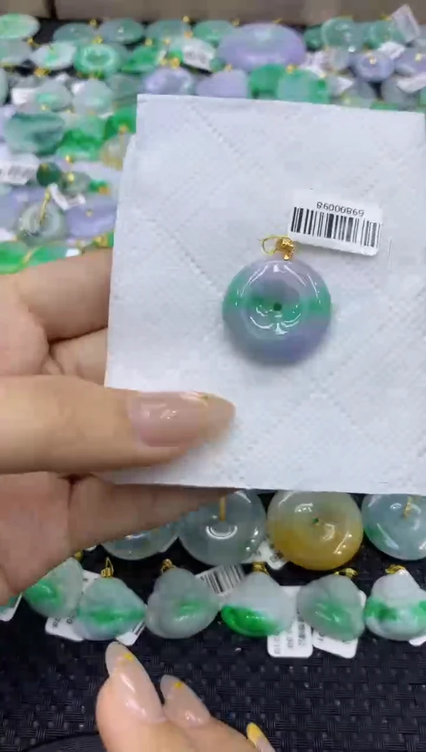 颈饰未镶嵌翡翠天然缅甸翡翠A货