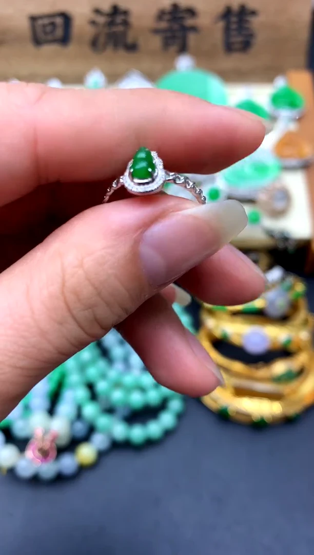 【闪购商品】翡翠戒指18K金镶嵌127-中国好珍宝