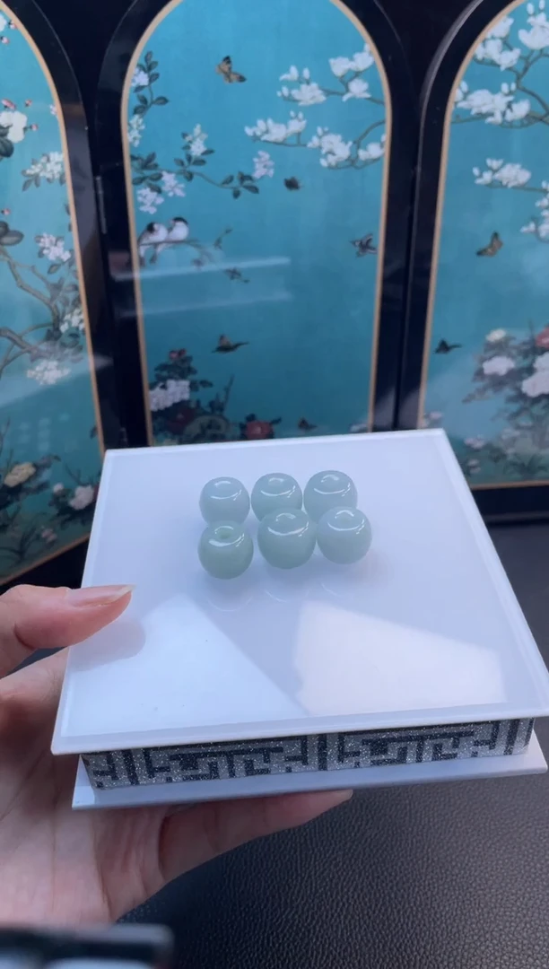 颈饰未镶嵌翡翠路路通-多样性发一