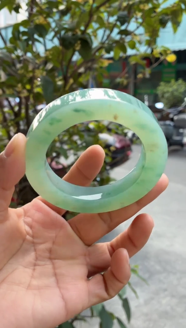 未镶嵌手镯定制定制翡翠参考价小六一开