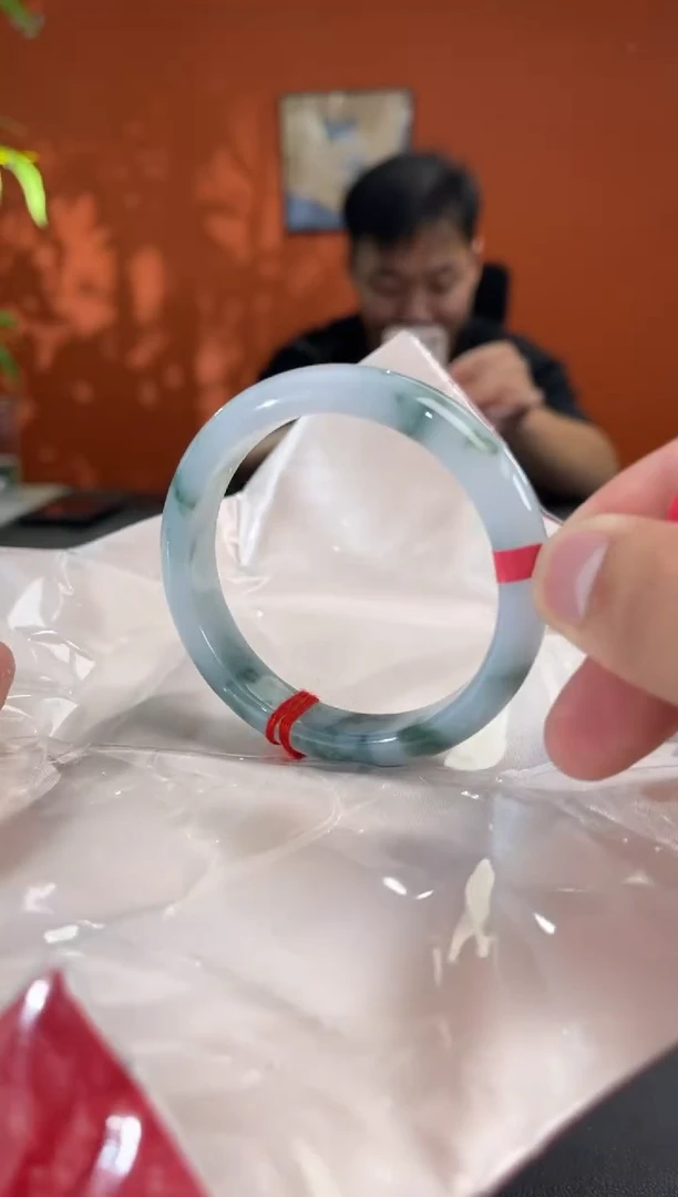 未镶嵌手镯翡翠56