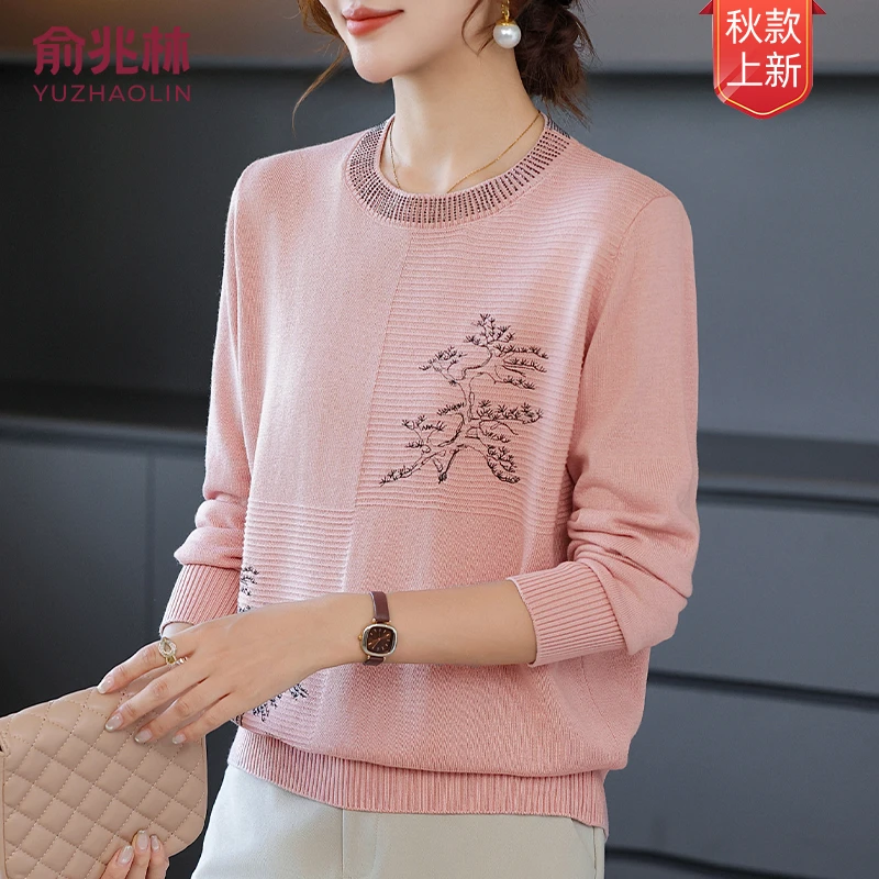 俞兆林25年新款休闲风纯色长袖刺绣针织衫宽松圆领毛衣中老年女装