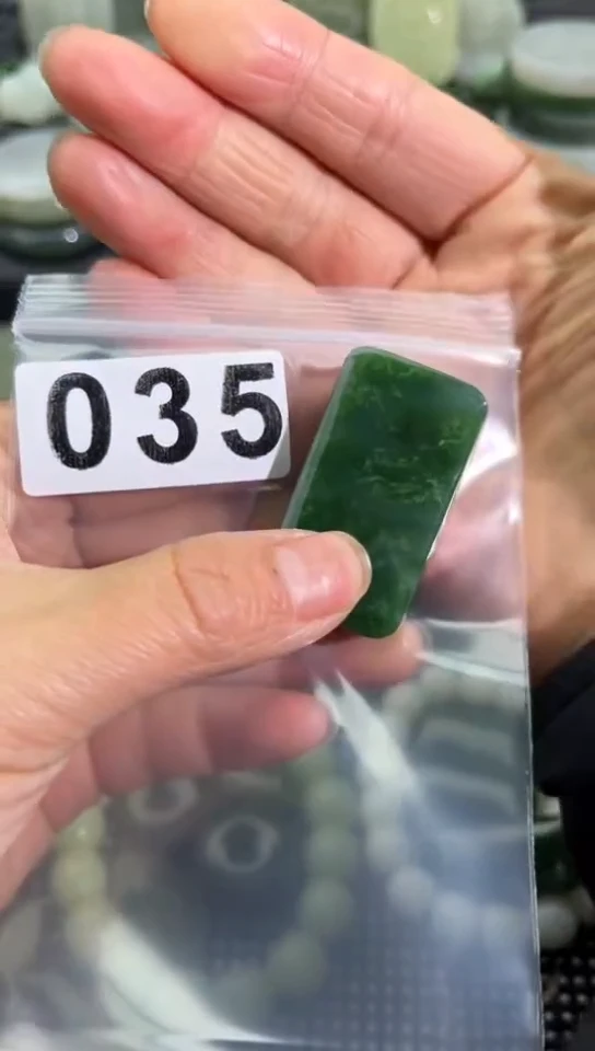 未镶嵌和田玉珠宝半成品牌子