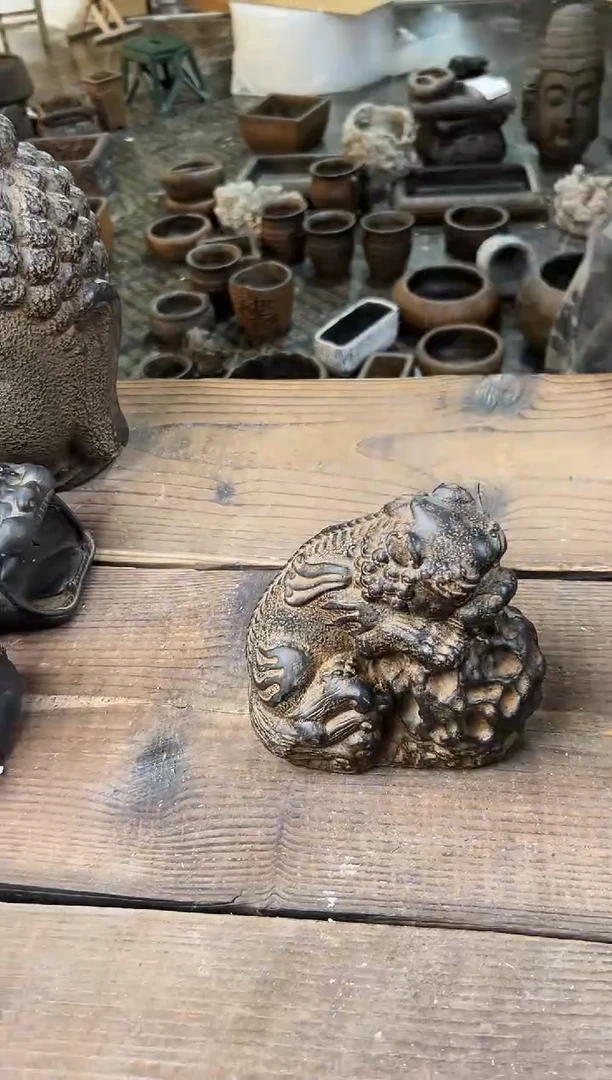 陶土【闪购商品】- 貔貅戏玲珑