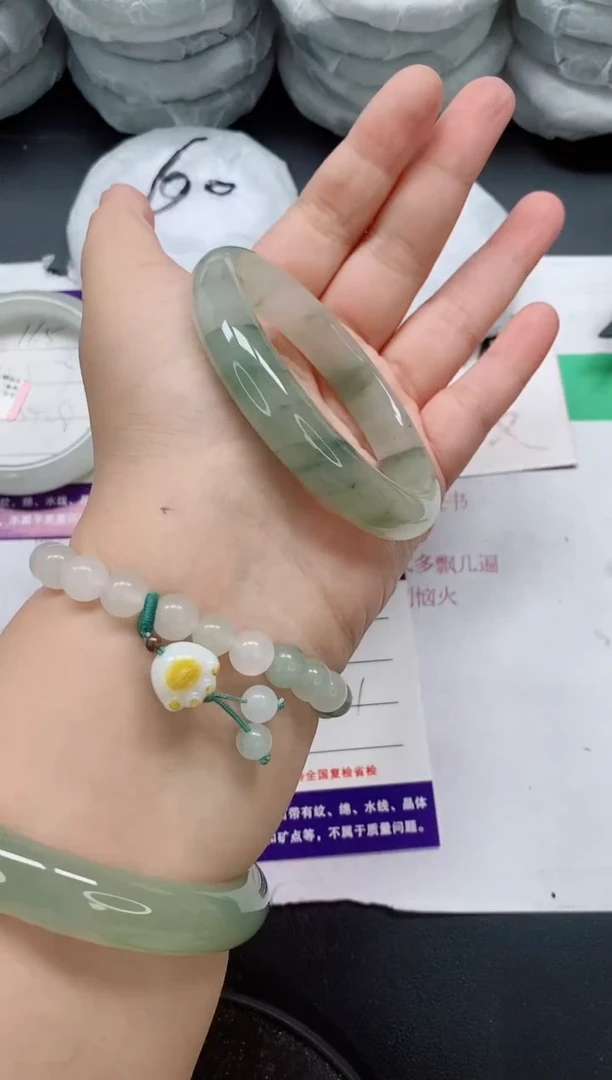 未镶嵌手镯石英质玉166/58-59