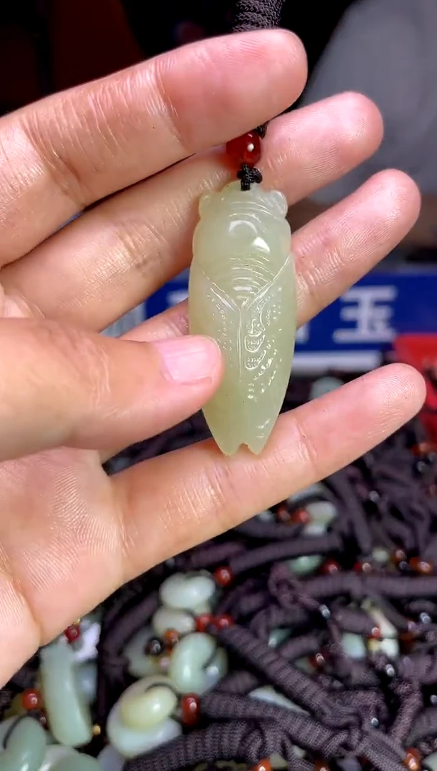 未镶嵌和田玉挂件1