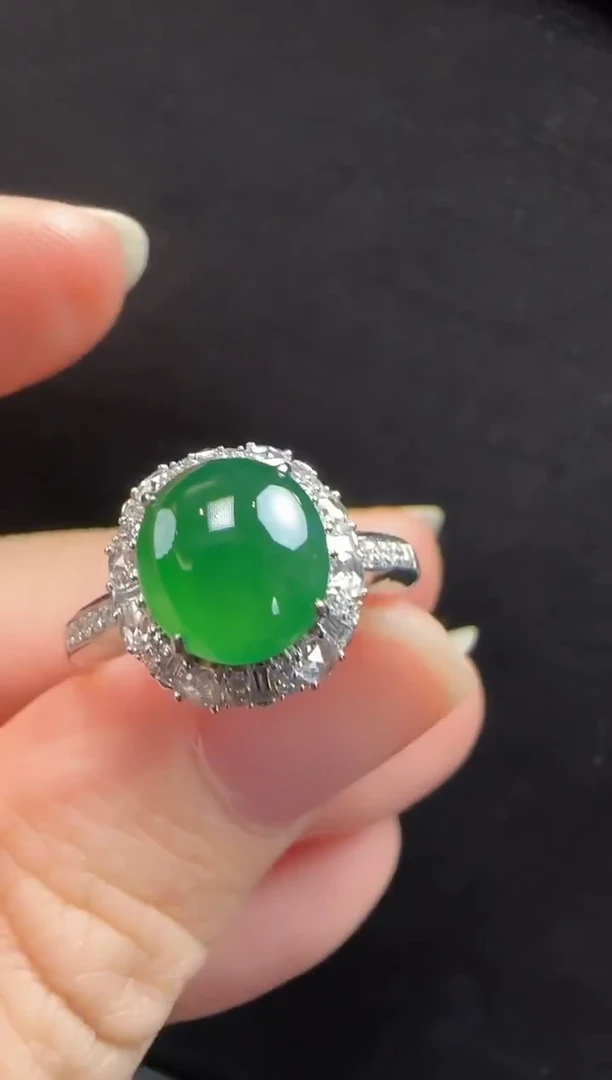 18K金镶嵌戒指翡翠706蛋面一枚