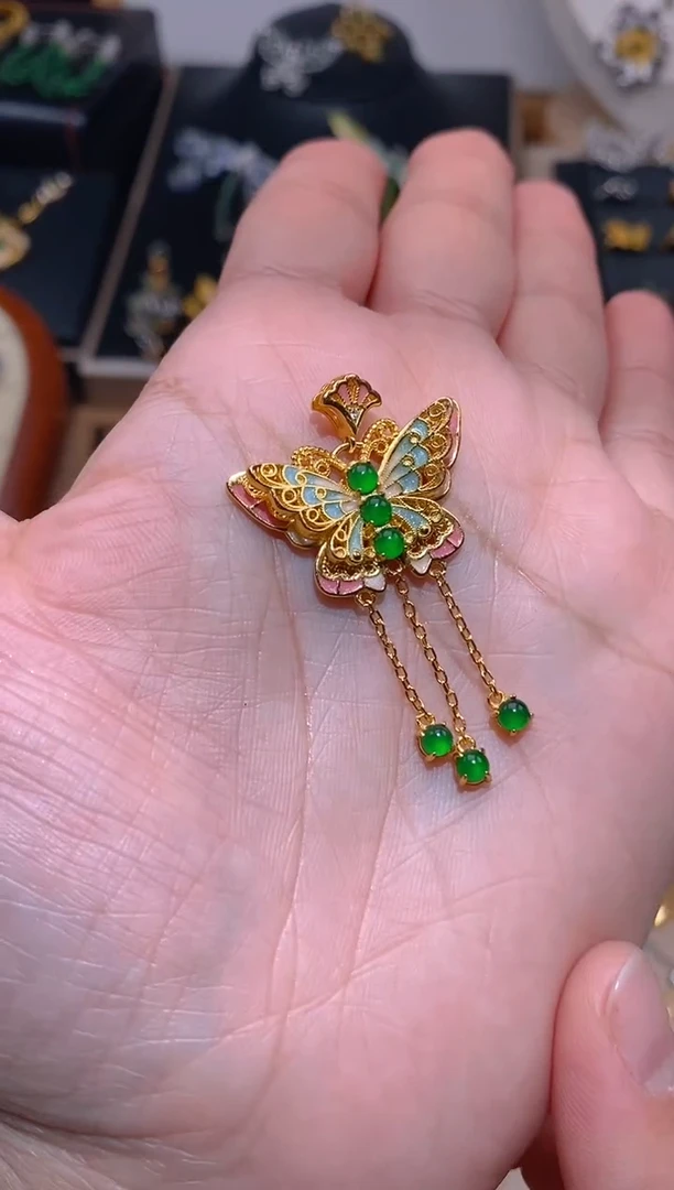 【闪购商品】翡翠吊坠(不含链)银S925镶嵌蝴蝶