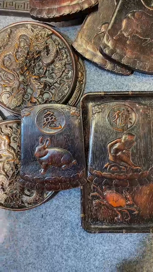 木感****…紫檀雕刻一物一拍