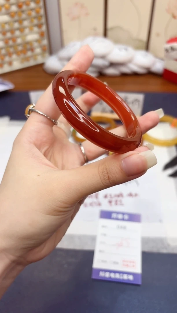 石英质玉手镯未镶嵌46-玛瑙-圈口56