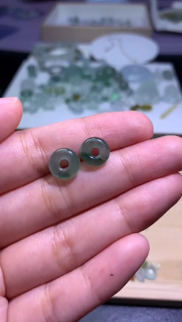 定制翡翠未镶嵌毛货