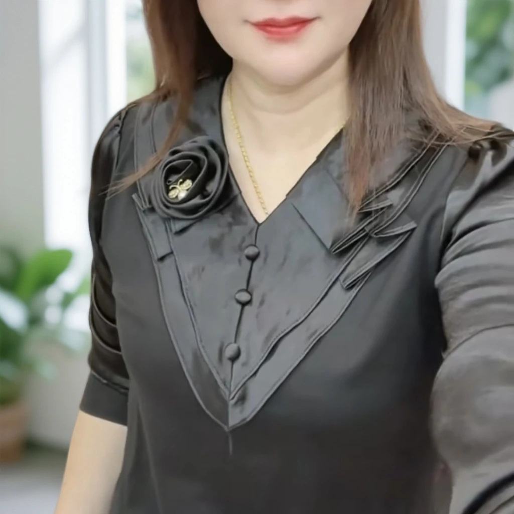 美虹时装秋季长袖休闲缩脚边遮肚腩V领设计带玫瑰G