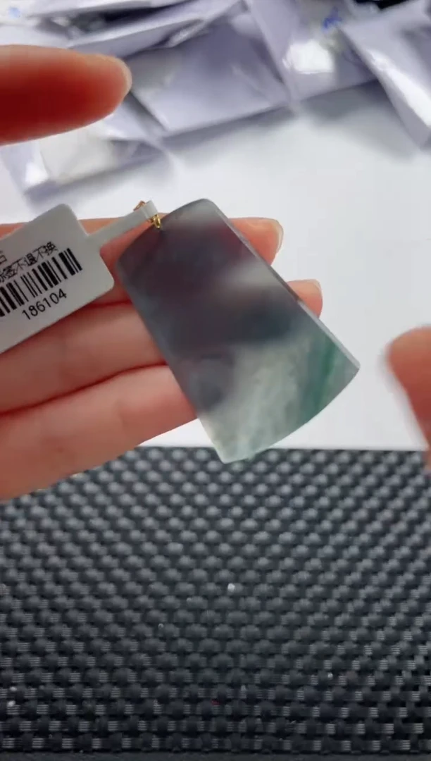 颈饰18K金镶嵌翡翠基地发货H 1454