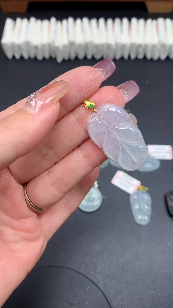 翡翠18K金镶嵌吊坠(不含链)MS190220