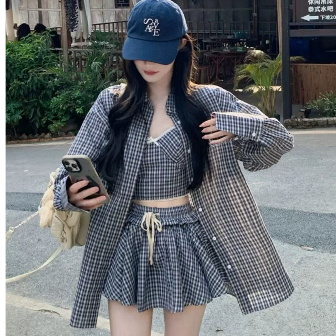 格子衬衫+格子吊带+格子短裤套装
