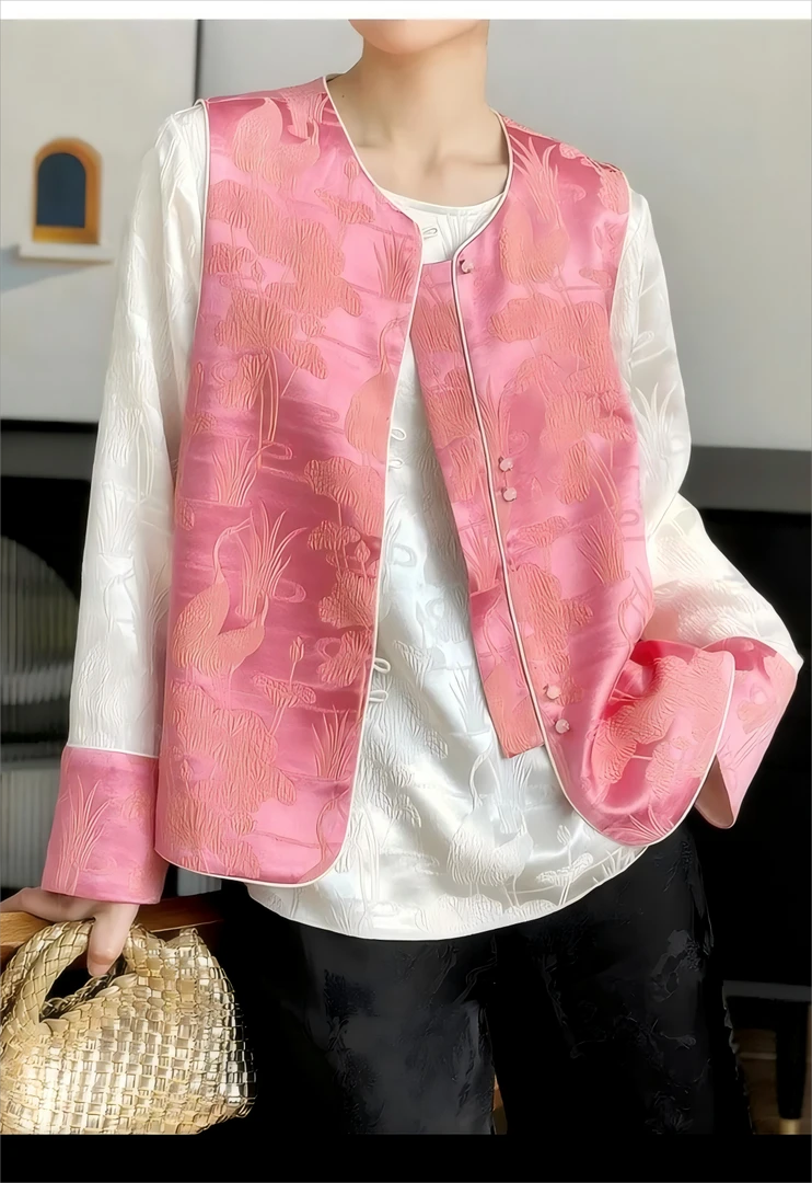 2025早春大幂幂同款“粉荷”冠乐绉刺绣提花新中式双面穿马甲