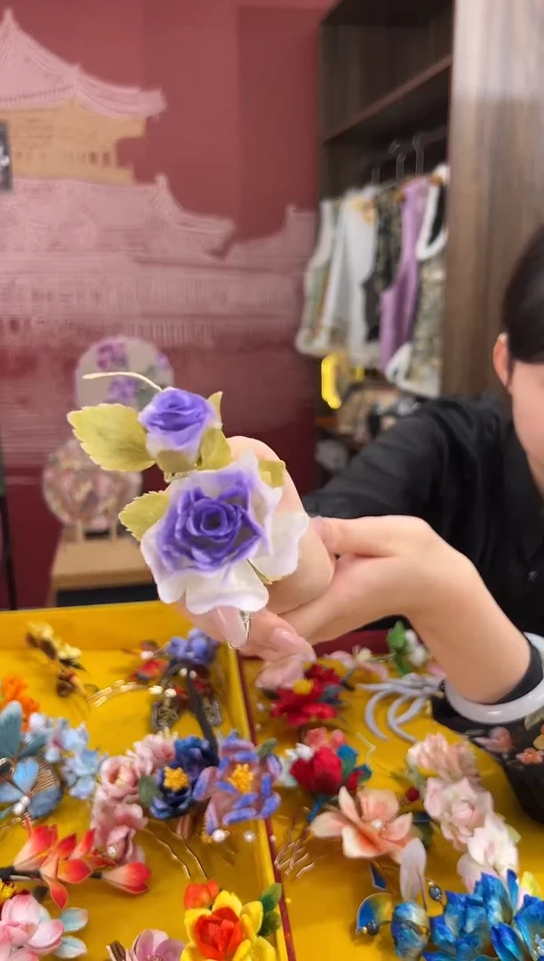 【闪购商品】刺绣非遗绒花（发饰）