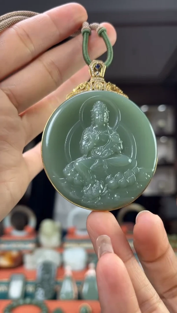 【闪购商品】和田玉颈饰18K金镶嵌佩佩