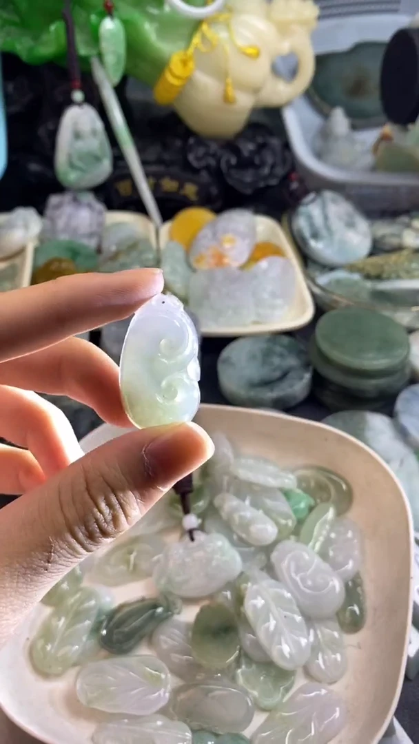 未镶嵌挂件翡翠A货翡翠