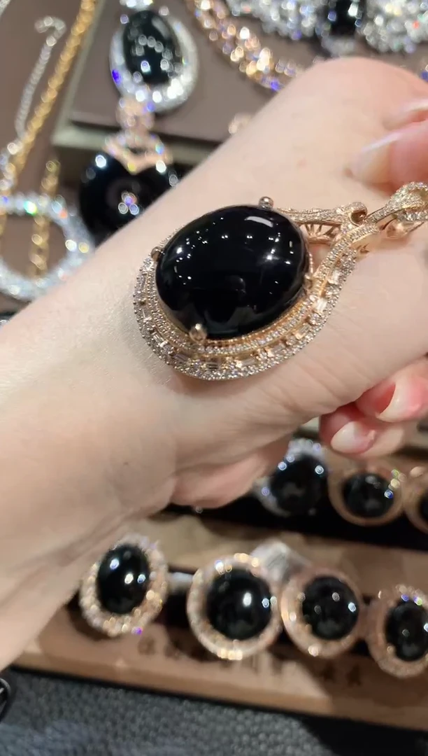 吊坠(不含链)18K金镶嵌翡翠C71