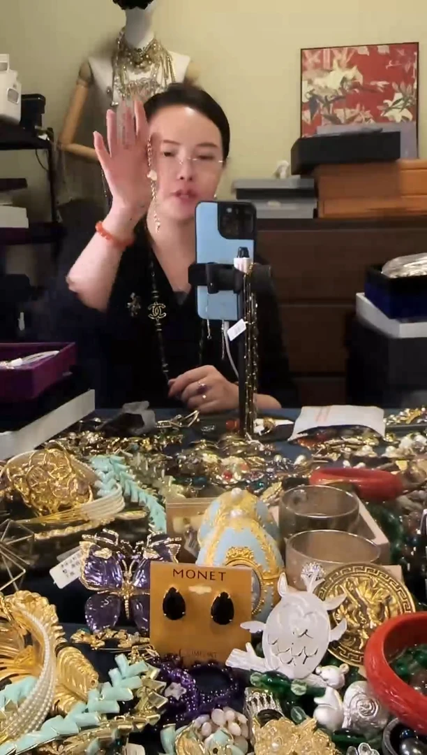 L****儿直播间所见即所得