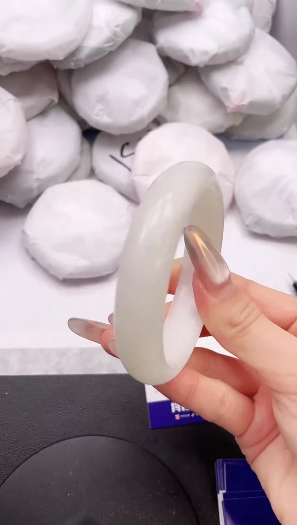 【闪购商品】和田玉手镯未镶嵌3K241-54