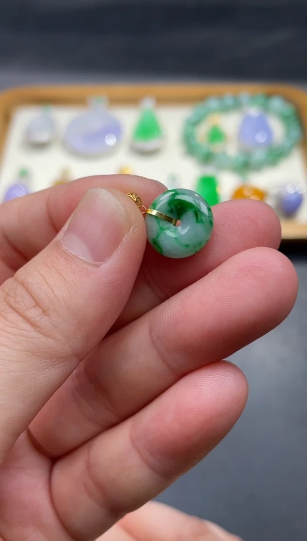 【闪购商品】翡翠颈饰18K金镶嵌1...........