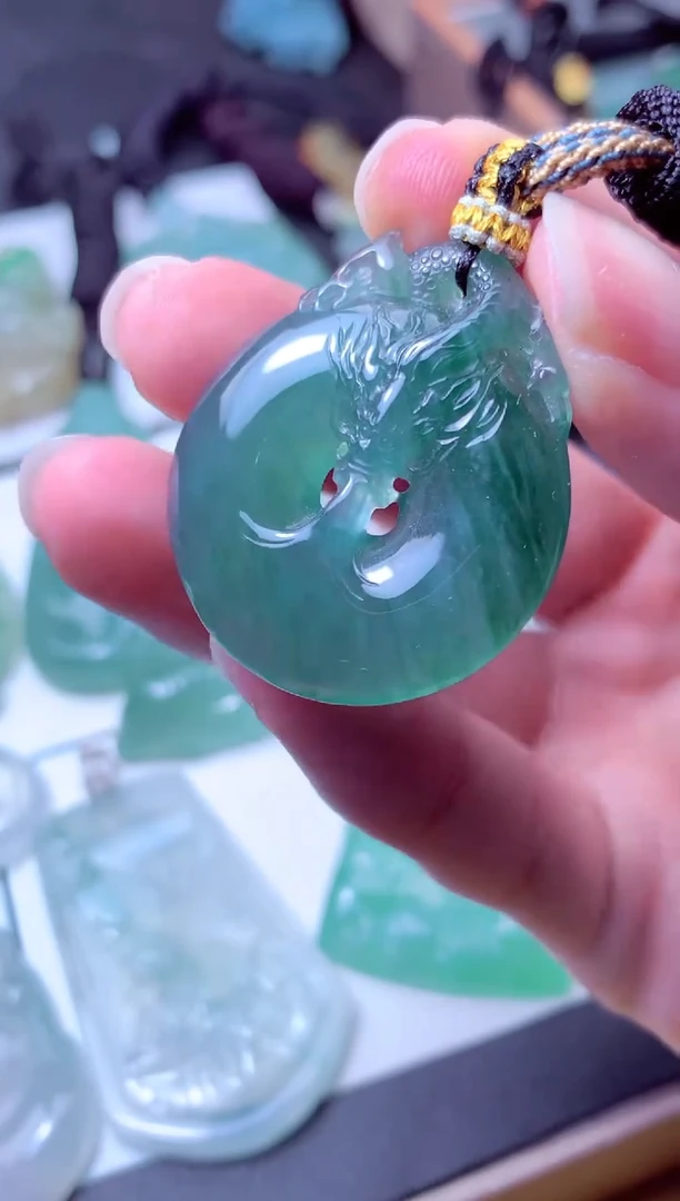 颈饰未镶嵌翡翠天然A货翡翠