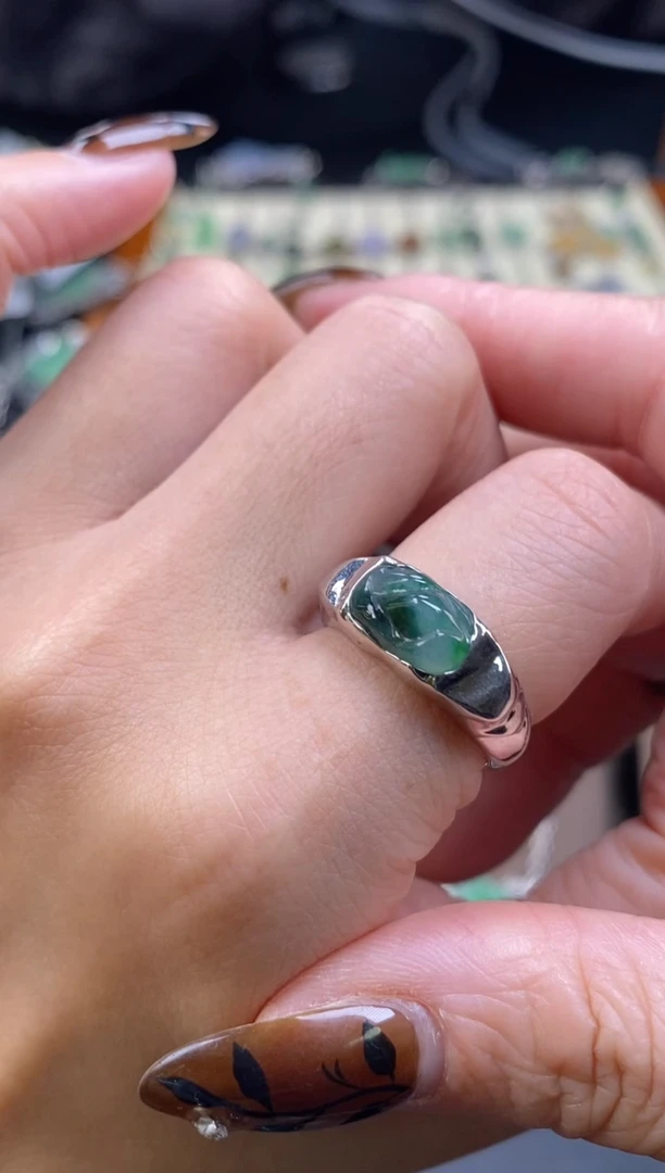 颈饰银S925镶嵌翡翠19403