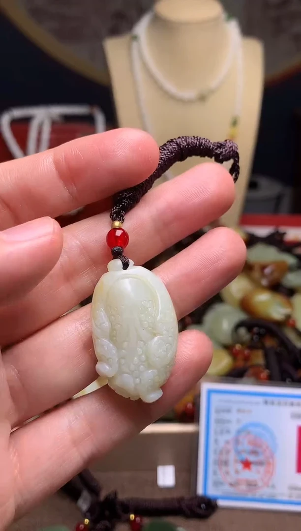 颈饰未镶嵌和田玉新疆料青海料清水和田玉吊坠