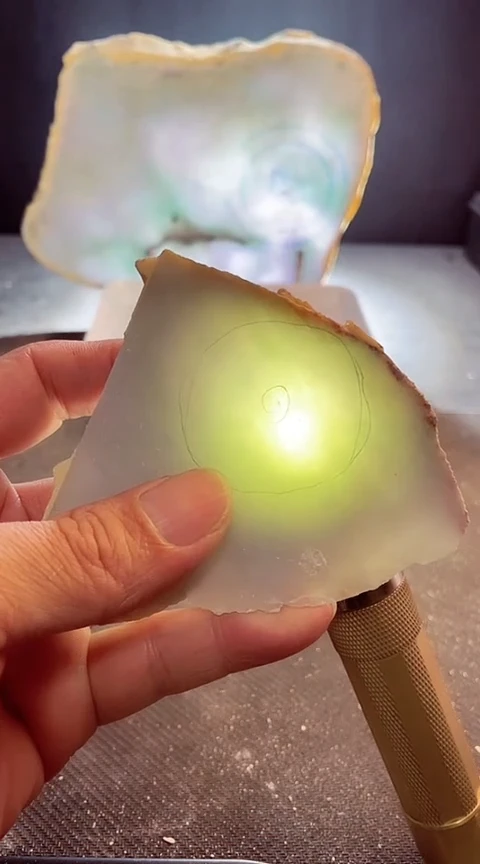 【闪购商品】翡翠颈饰未镶嵌翡翠